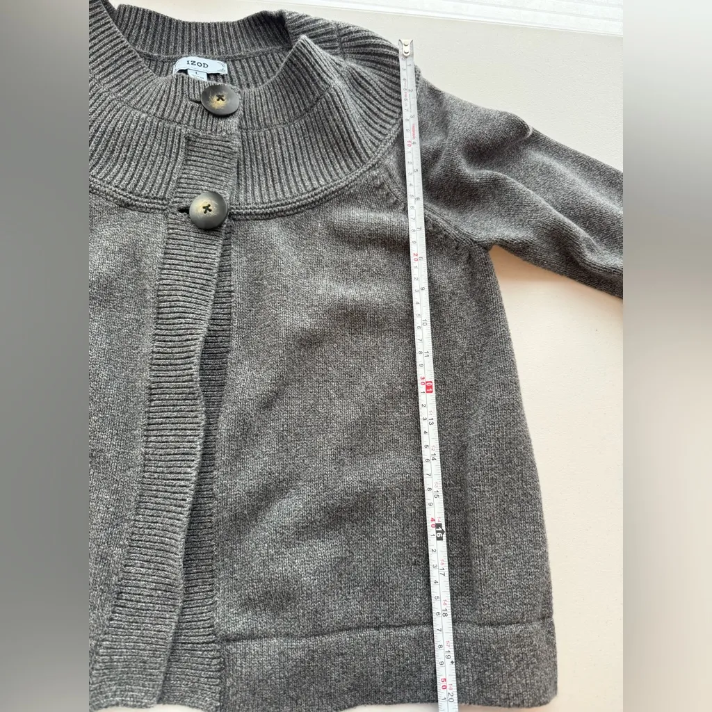 IZOD Two Button Cardigan Size Large - Image 5