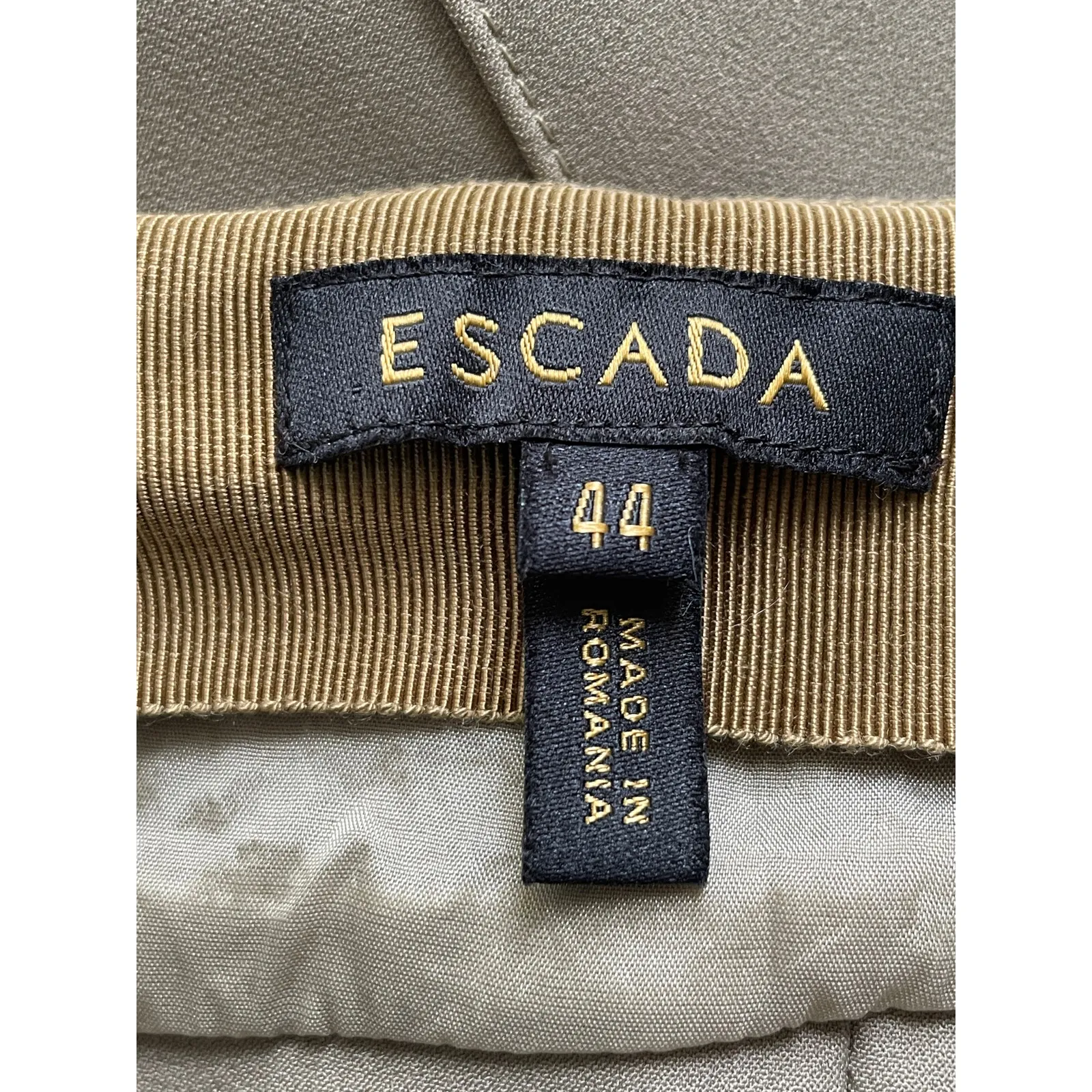 Escada Tuska Sand Dune Side Zip Tapered Pants Front Back Sewn Seam Size 44 Black - Image 10