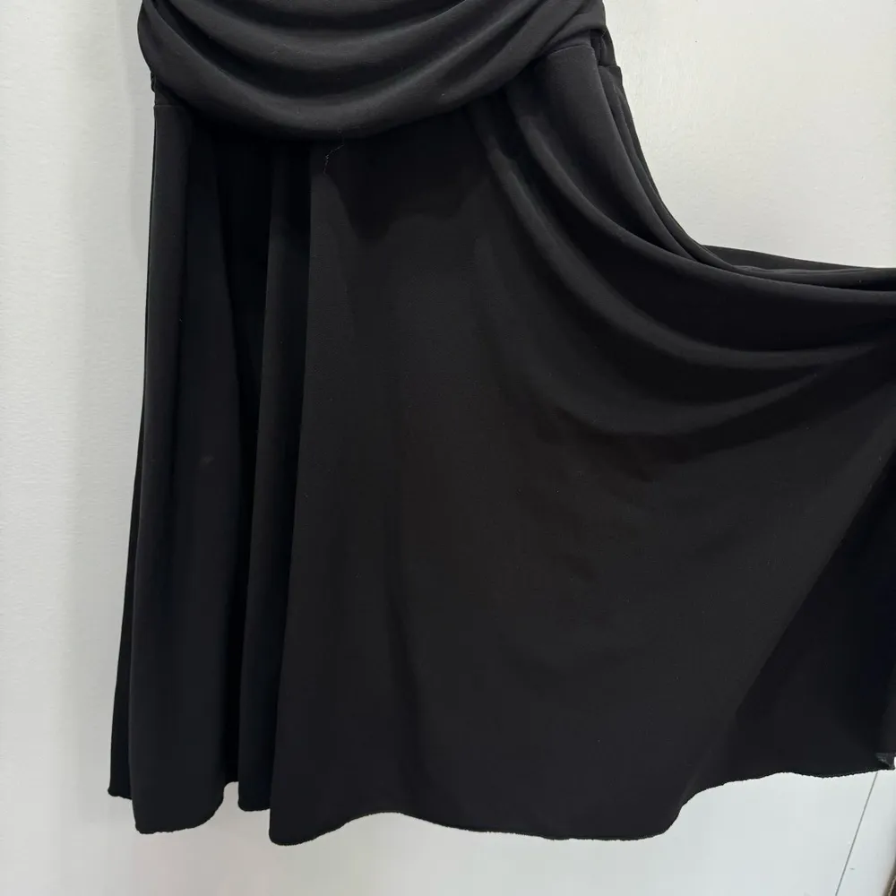 Sleeveless V Neck & Back Ruched Little Black Dress by I.N. San Francisco Medium - Image 8