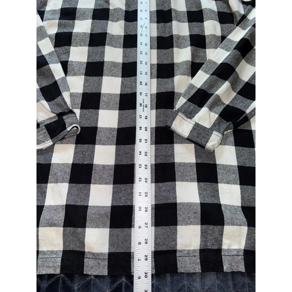 Risen Buffalo Plaid Flannel Shirt Oversized Black White Checkered Women's Size M Size M - Image 7