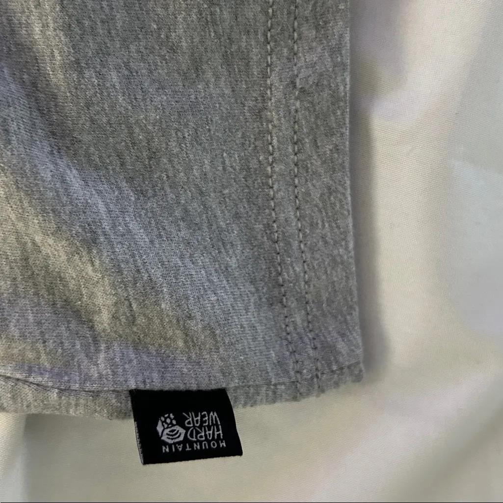 Mountain Hardwear- W Desert Check™ Boxy Short Sleeve, Heather Grey, Medium, NWT - Image 9