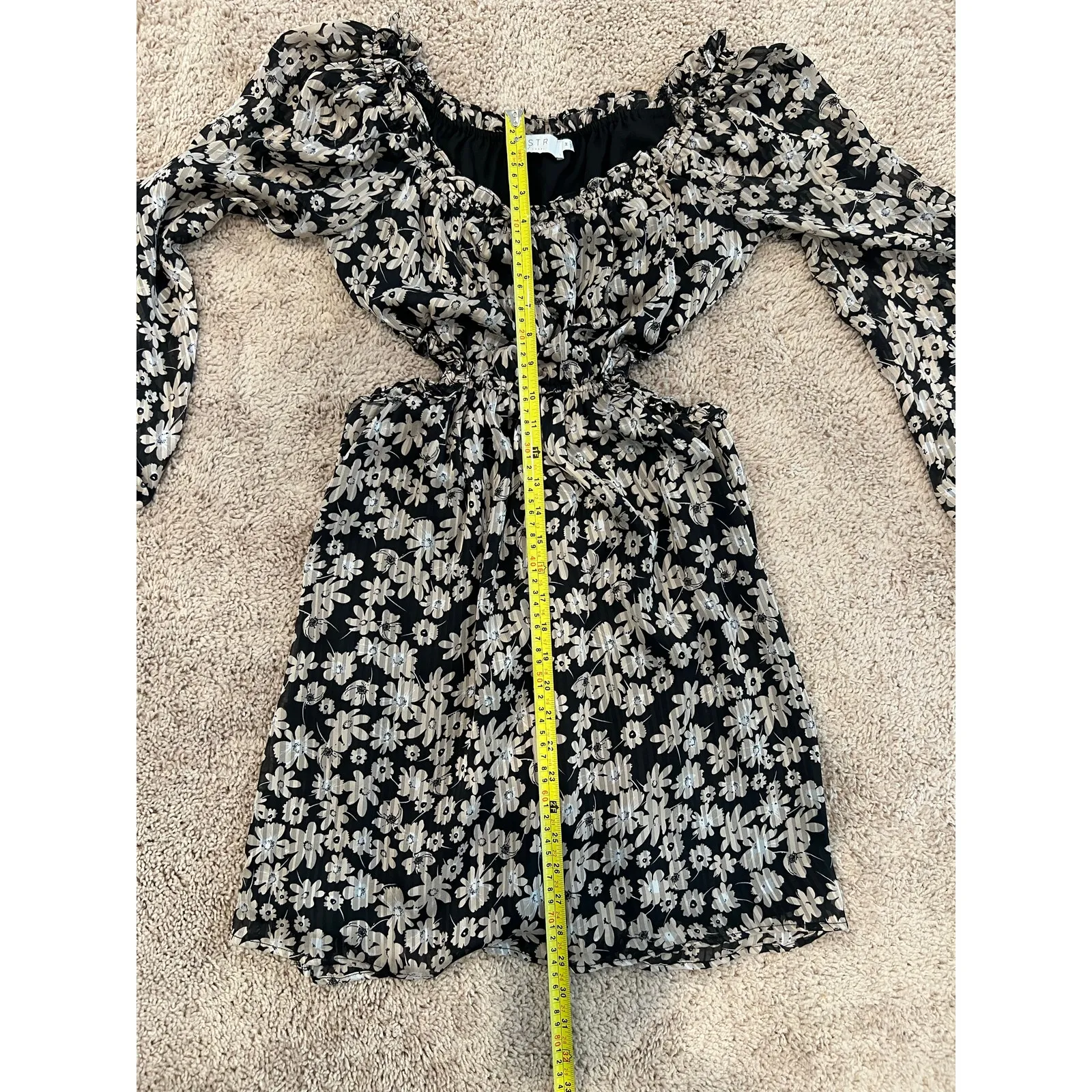 ASTR the Label Off Shoulder Sexy Cutout Ruffle Daisy Floral Mini Dress Lined Med - Image 7