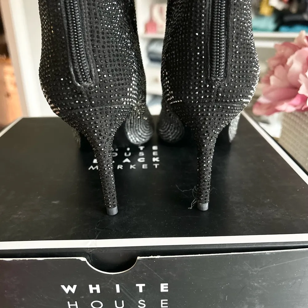 White House Black Market Ariana Sparkle Mid Heel Bootie Size 7.5 - Image 7