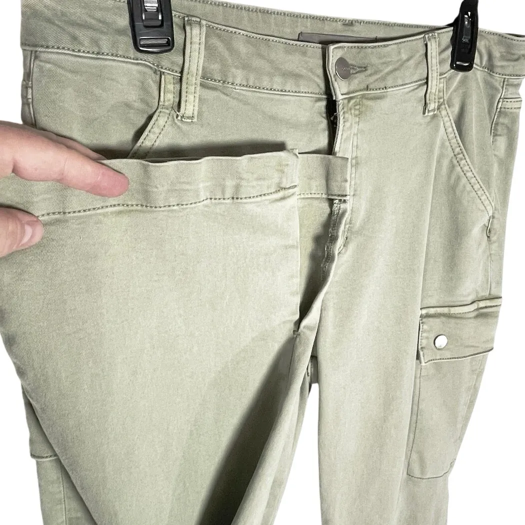 JOES JEANS The Frankie Cargo Mid Rise Bootcut Jeans in Uniform Green - Image 3