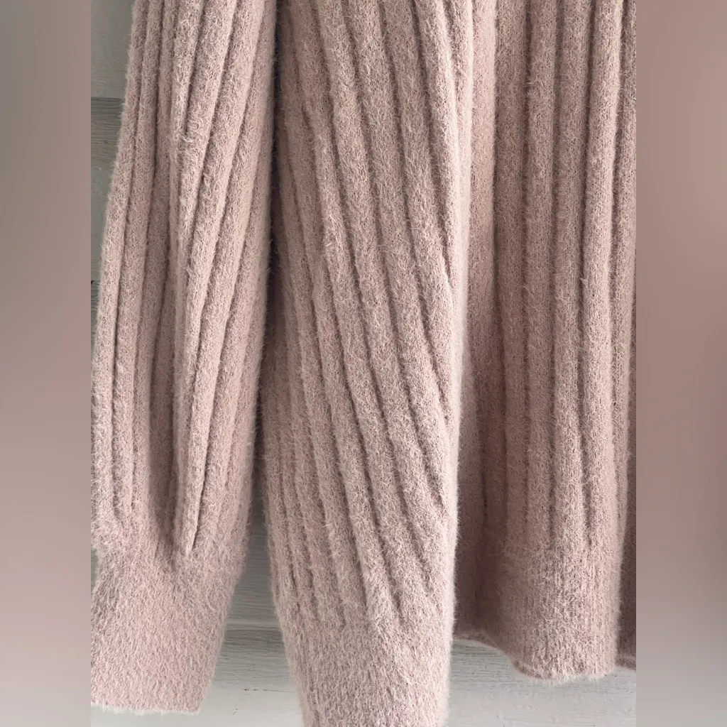 Aerie Buttercream Crew Sweater NWT - Image 7