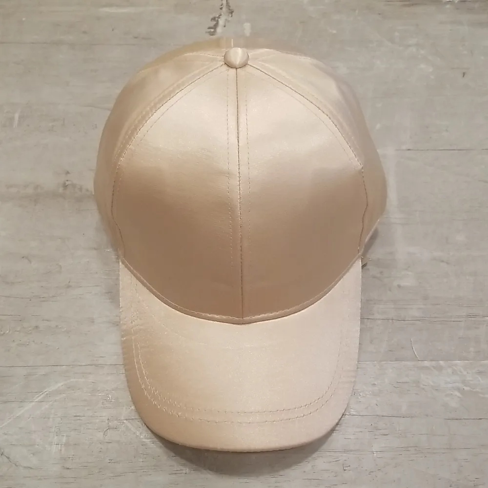 💕MICHAEL STARS💕 Satin Dreams Baseball Cap ~ Gold NWT - Image 7