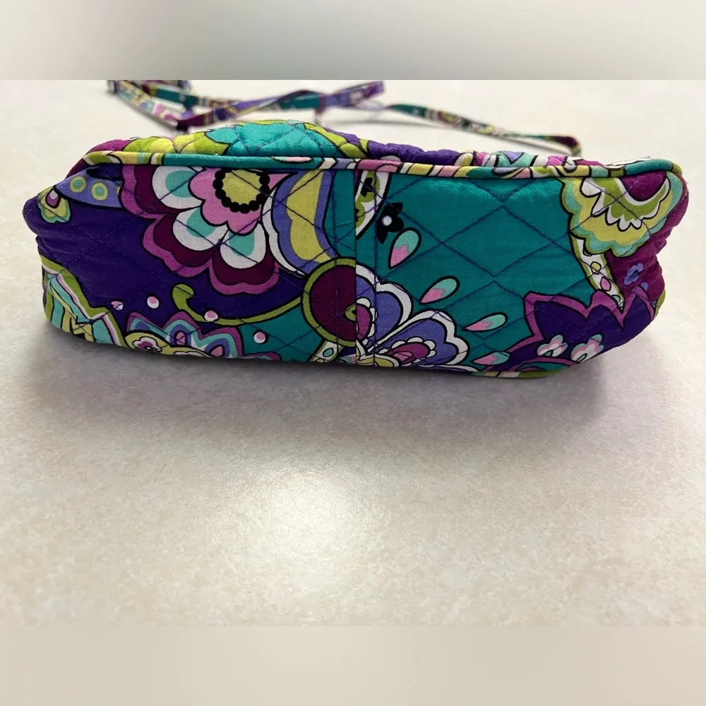 VERA BRADLEY SMALL CROSSBODY PURSE! - Image 2