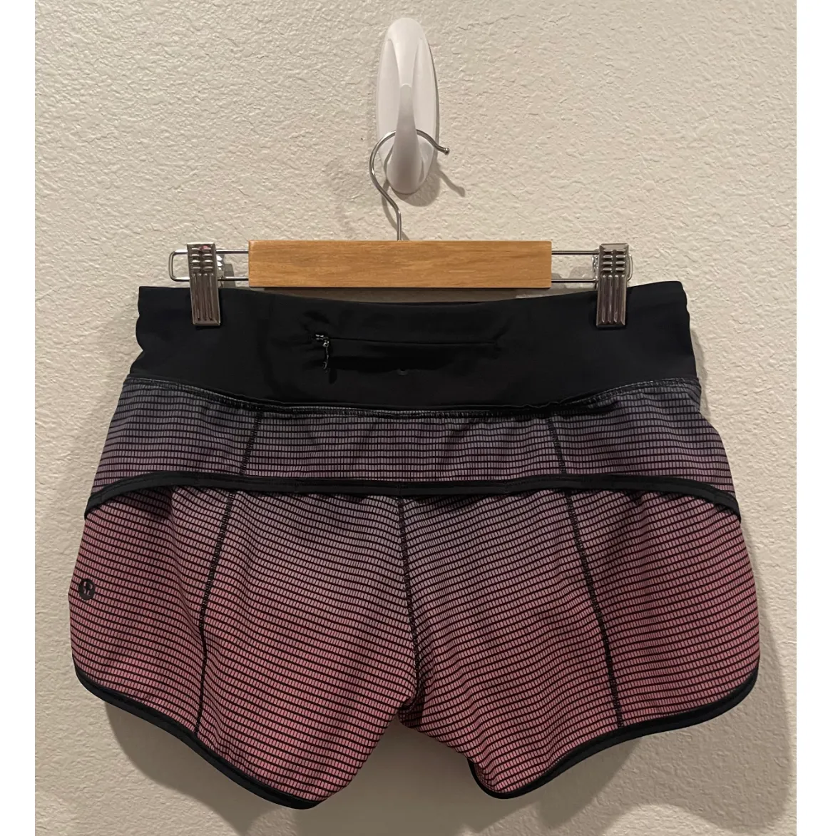 Lululemon  H2O Double Gradent Pink Black Speed Short - Image 5