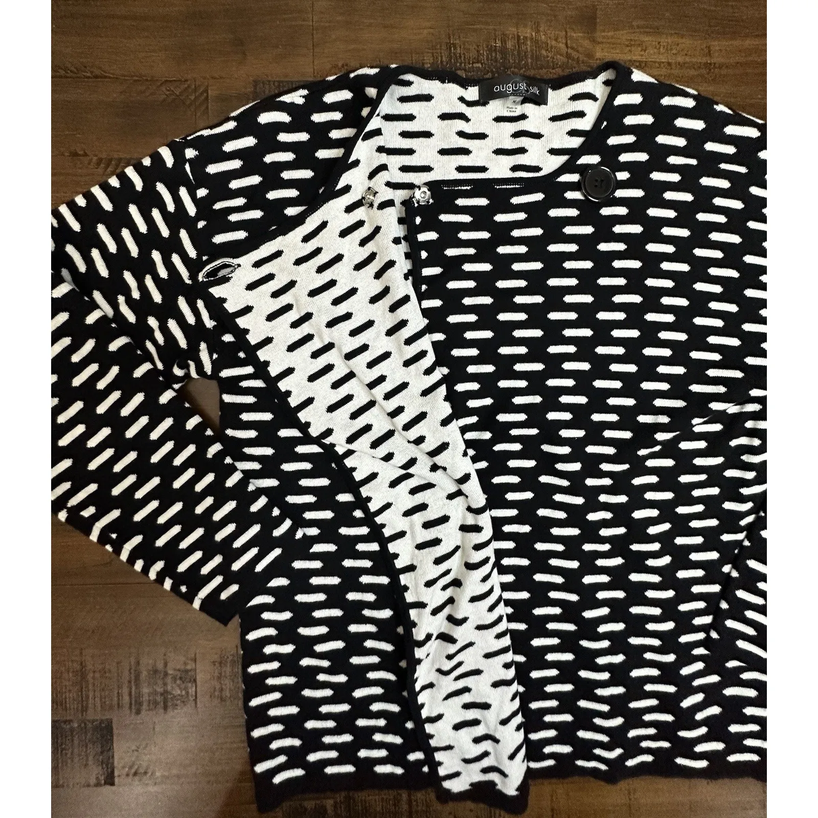 August Silk Sweater‎ Cardigan Black And White MEDIUM Super Soft - Image 3