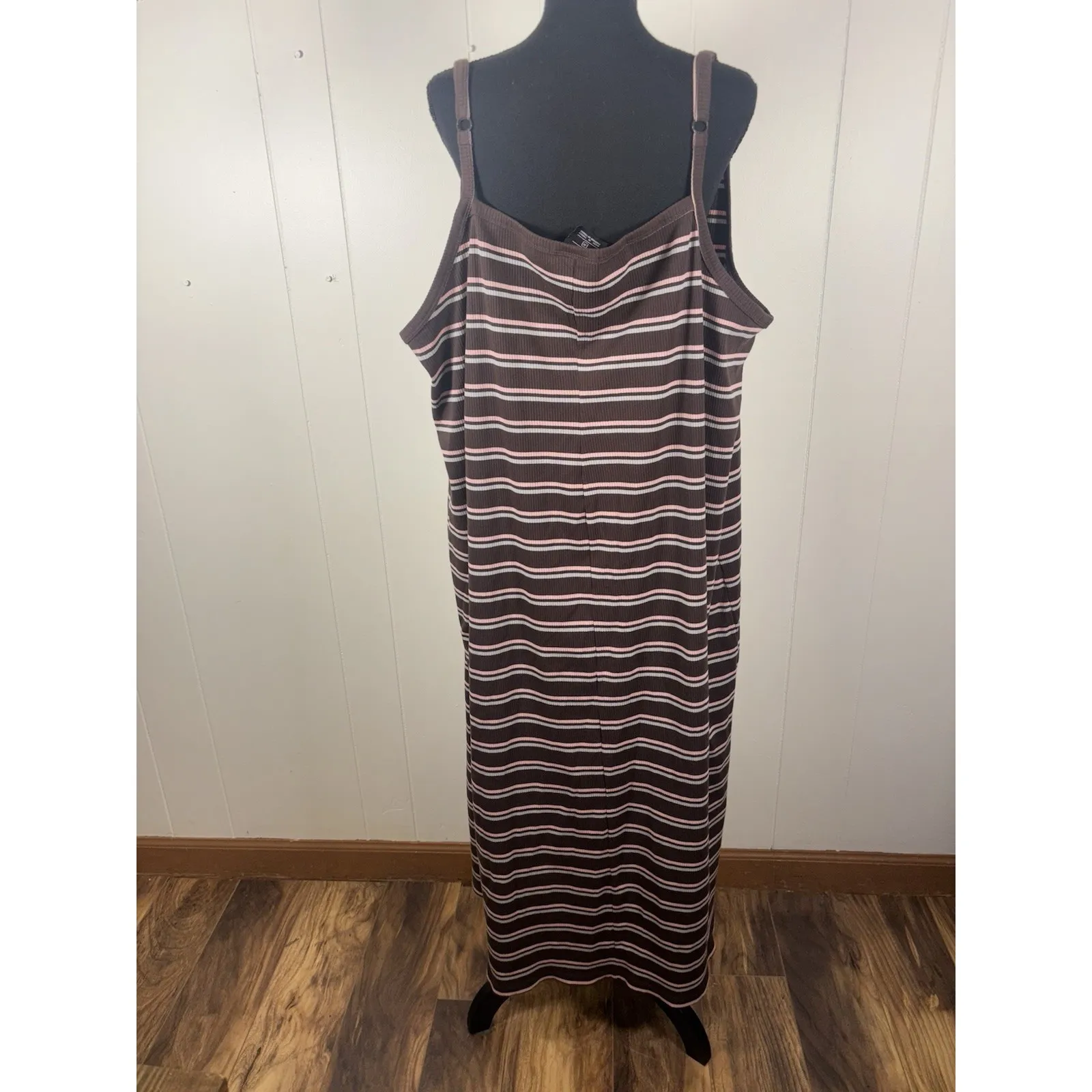 Nike Femme Ribbed Striped Maxi Dress 3x NSW Nike Sportswear Adjustable Straps‎ - Image 3