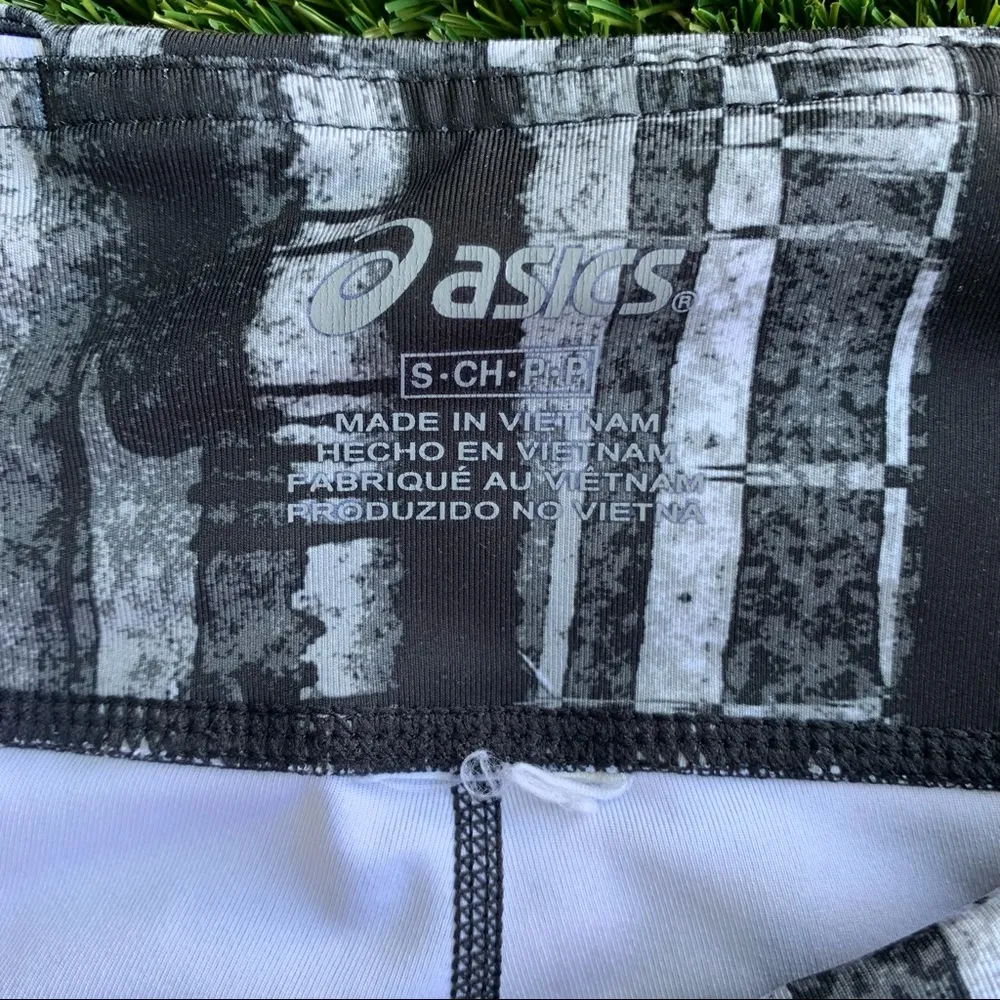 ASICS  Printed Capri Womens Athletic pants - Image 5