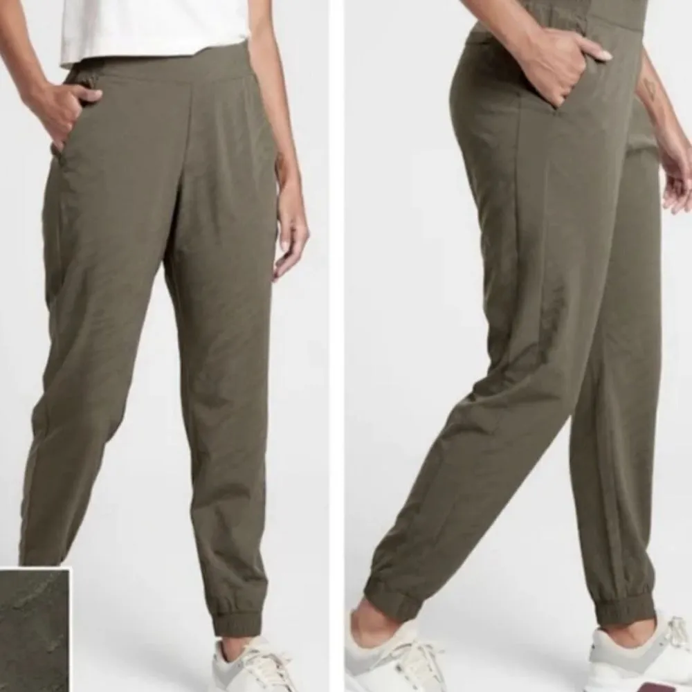 RARE Athleta Textured Brooklyn Jogger Mountain Olive Size 6 - Image 2