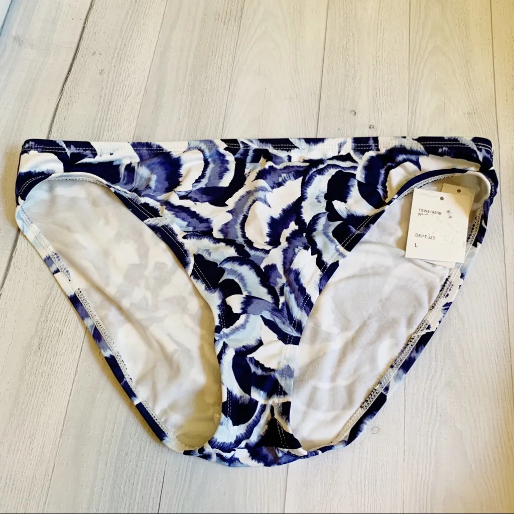 Tommy Bahama Blue White Floral Hipster Bikini Bottoms Women’s Large NWT - Image 2