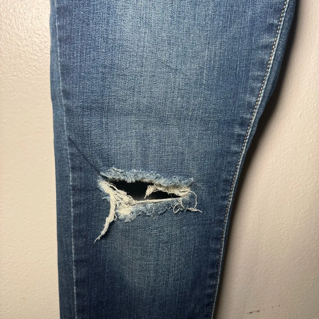 Levi's 720 High Rise Super Skinny Jeans Stretch Blue Denim Distressed Women’s 28 - Image 3