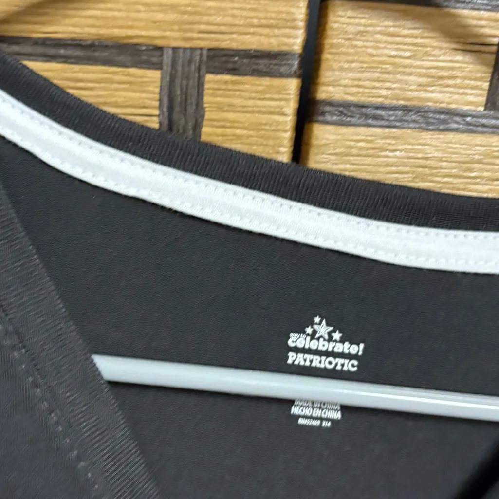 American Mama Black Tee‎ Size Small - Image 4