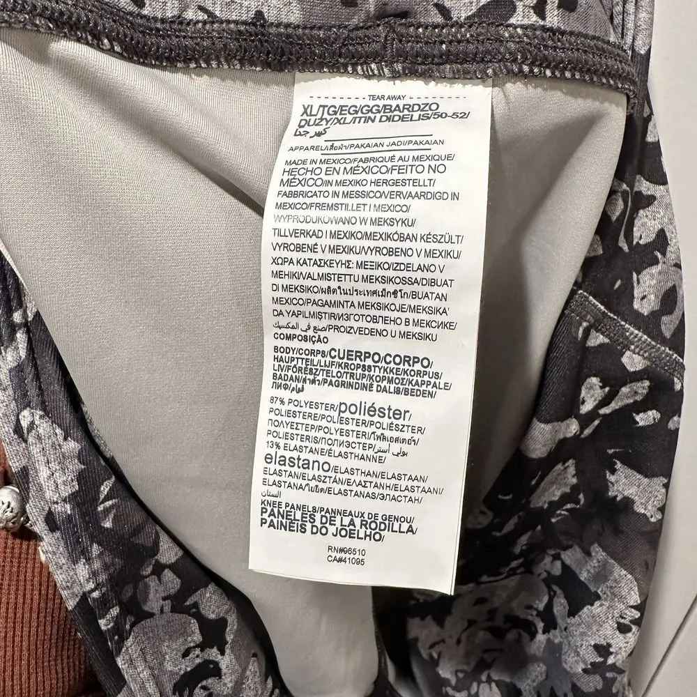 NEW Under Armour Women's HeatGear Armour core Print Ankle Crop XL - Image 5