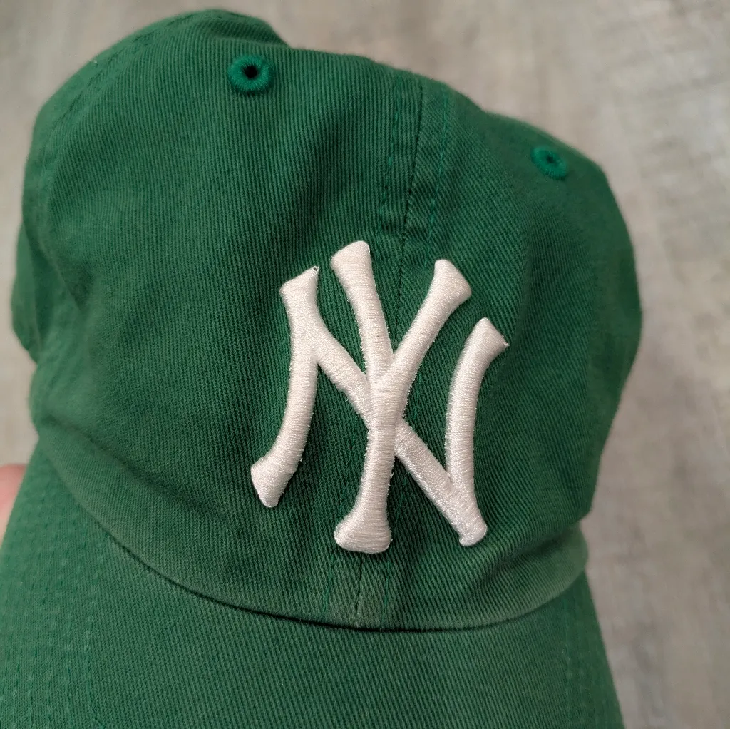 MLB New York Yankees St. Patty's Day Twins Enterprises Fitted Cap Size Large Green - Image 2