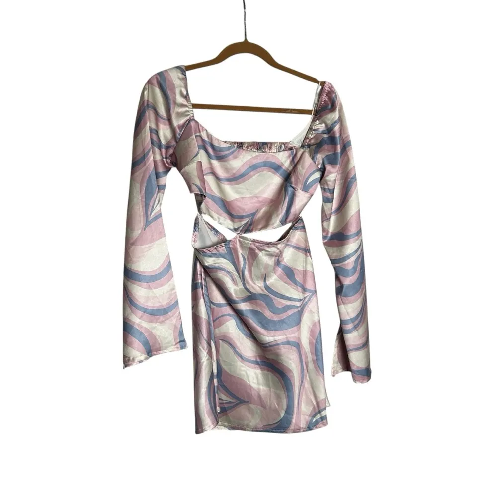 Princess Polly Retro Swirly Cut Out Long Bell Sleeve Open Back Mini Dress Size 8 - Image 2