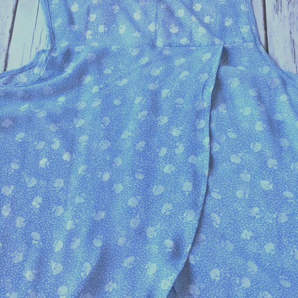 Torrid Top Women Plus 1 1X Sheer Cottage Core Sleeveless Tank Blue Floral Print - Image 4