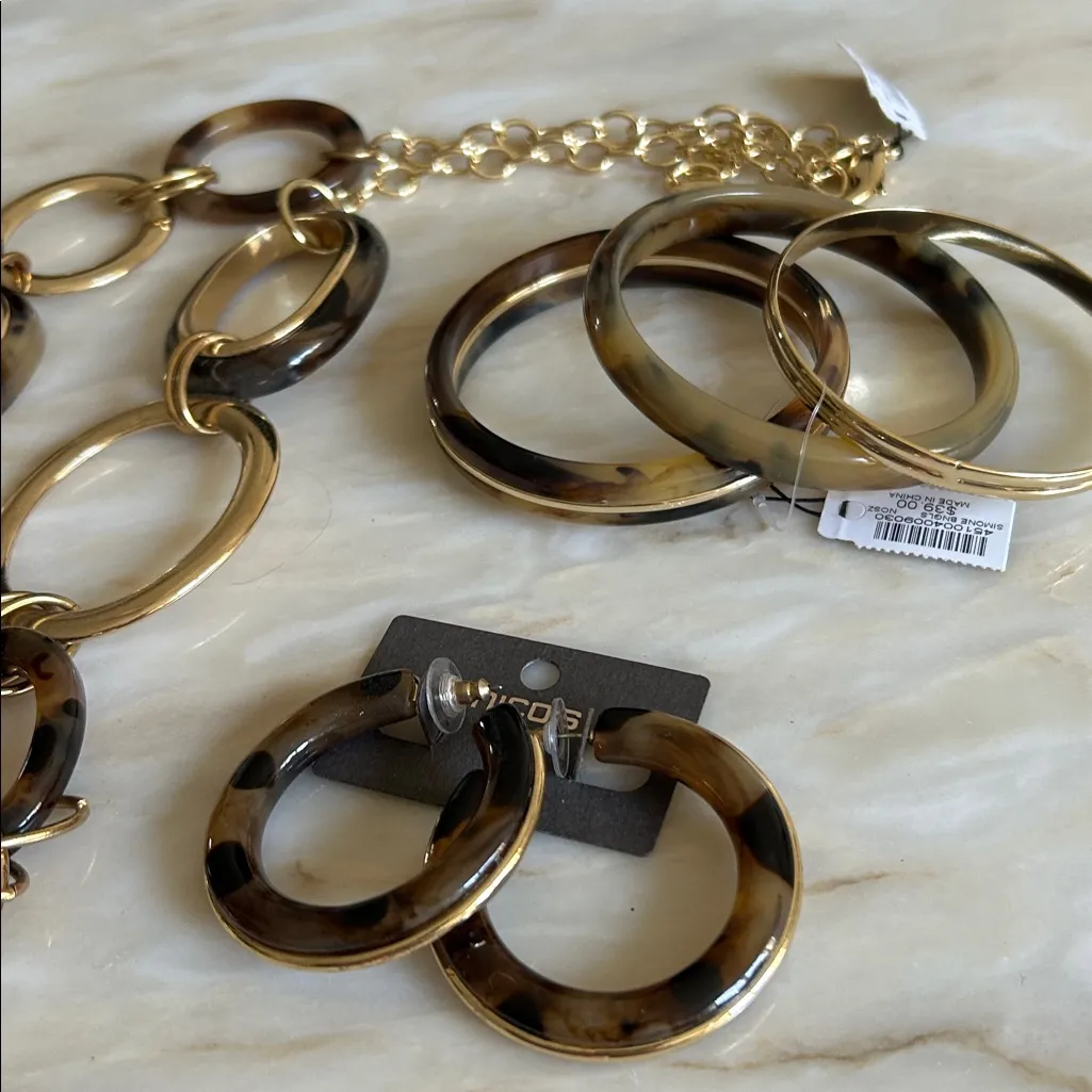 Chicos Women’s Tortoise & Gold Tone Statement Necklace Bracelets & Earring‎ Set - Image 2