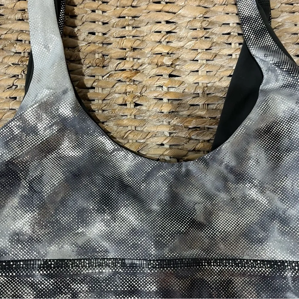 Lululemon  Align Bra Shine Size 6 A/B Cup lw2dnqs Shiny Light Coverage - Image 6