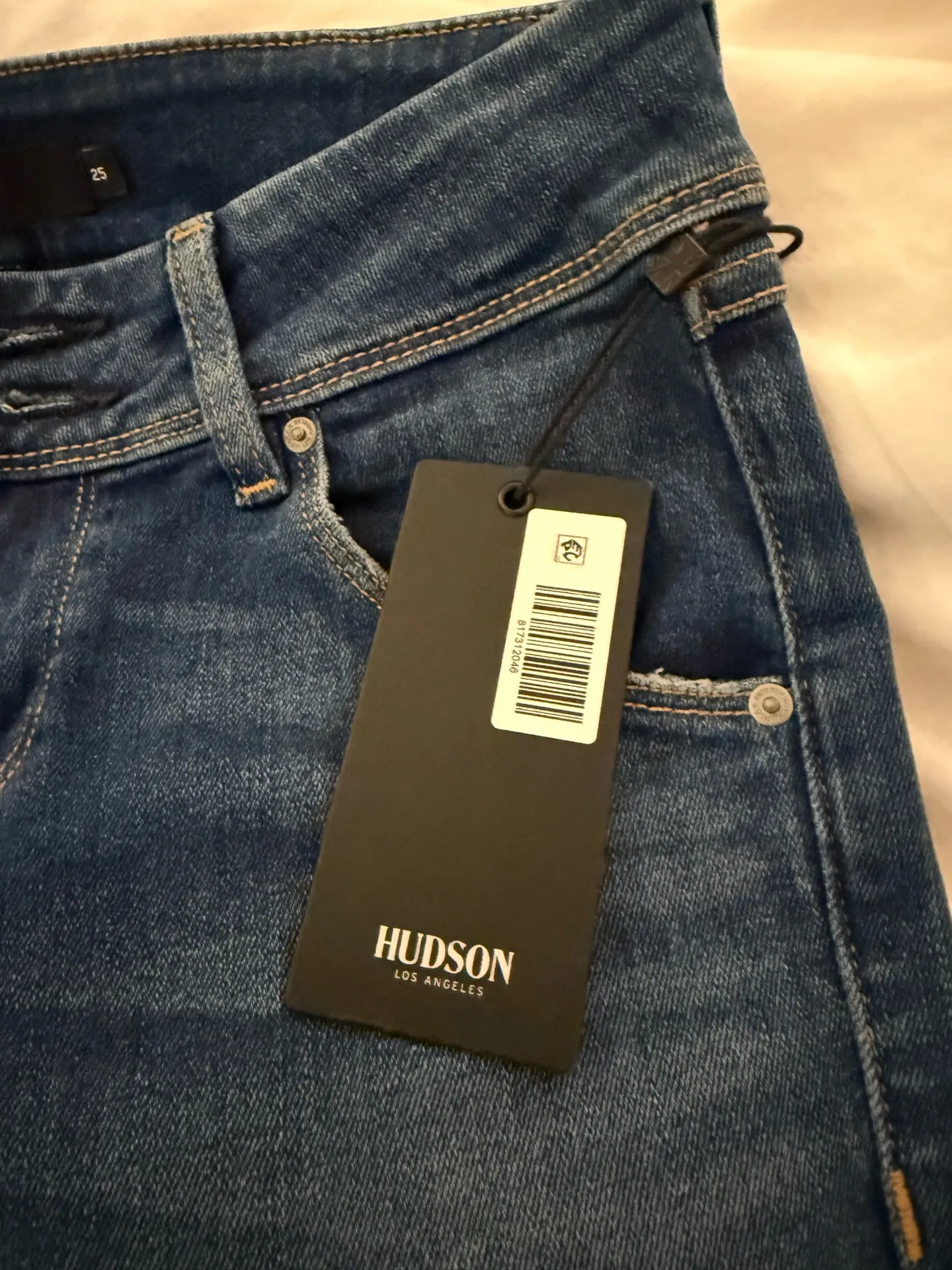Hudson Jeans Bootcut Dark Wash Jeans low rise - Image 3