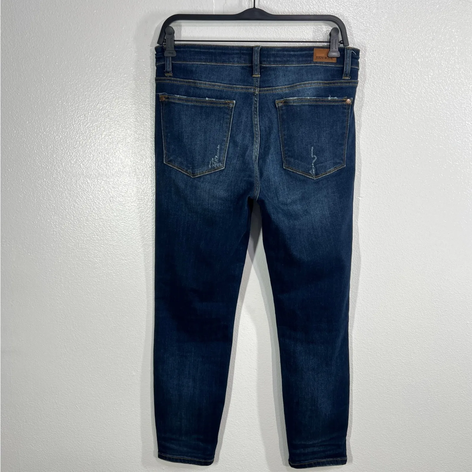 Judy Blue Los Relaxed Fit Jeans Womens Size 11/30 Dark Wash Distressed Timeless - Image 3