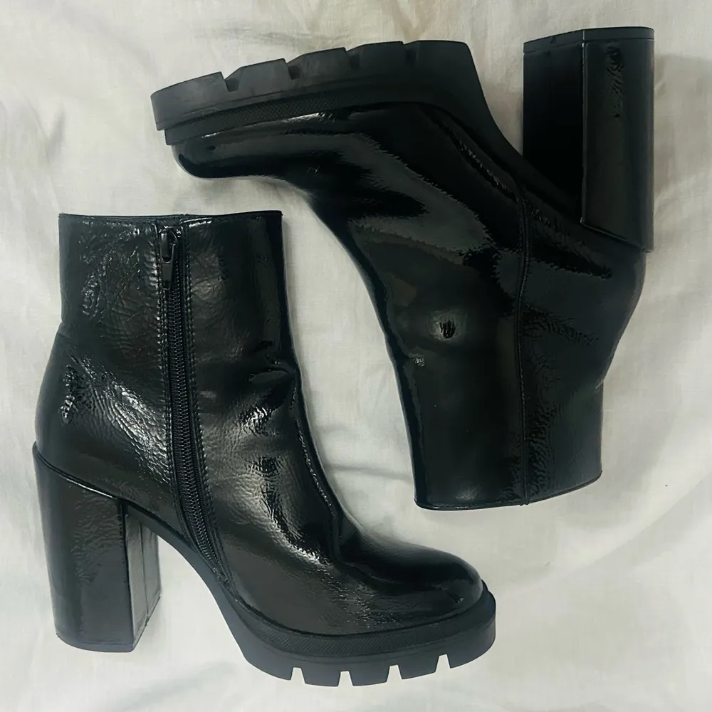 Steve Madden HOTT Y2K 90s Bratz Chunky Boots Shiny Black Platform Heel Size 7M - Image 2