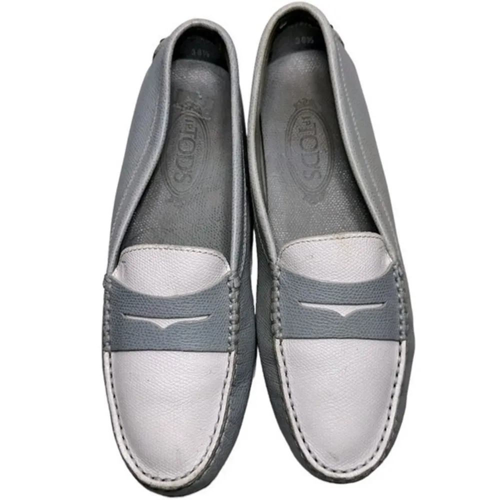 Tod’s Women’s Size 38.5 7.5 Blue White Pebbled Leather Nub Bottom Penny Loafers - Image 2