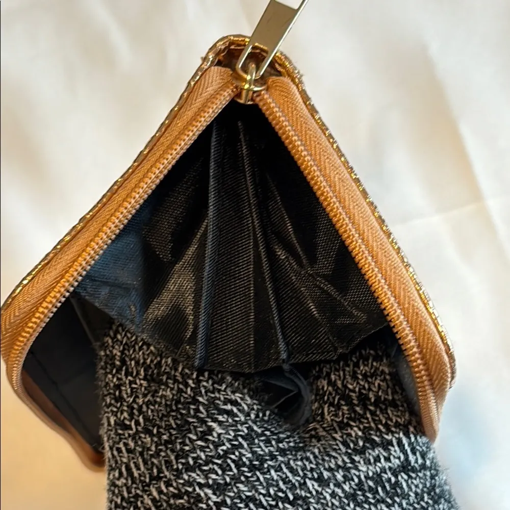 BEYA Wallet EUC - Image 5