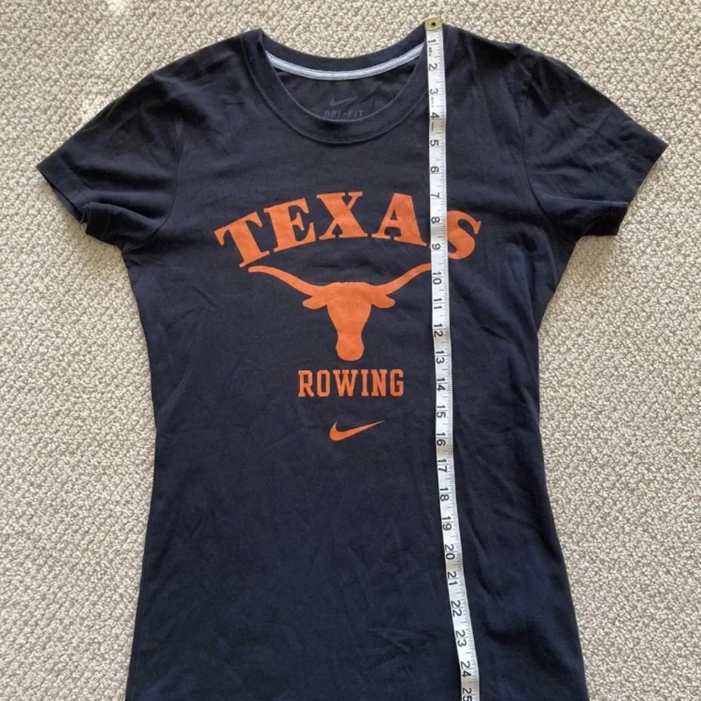 Nike  University Of Texas Rowing Women’s Dri FIT T-Shirt Size Small Black EUC - Image 6