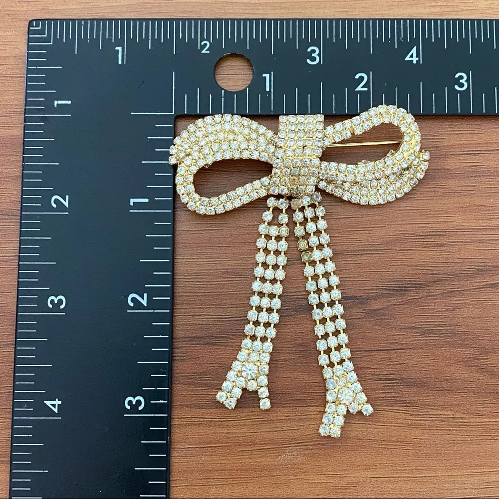 Vintage Pavé Rhinestones Crystal Ribbon Bow Gold Brooch - Image 9