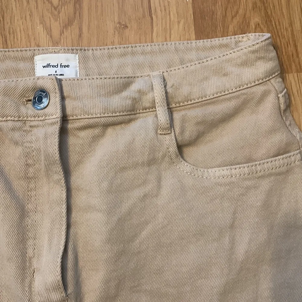 Aritzia Wilfred free date skirt in gd birch size 8 great for fall - Image 3