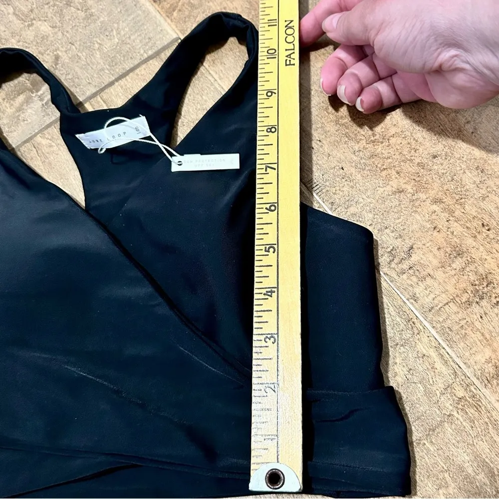 June Loop Women’s Wrap Swim Suit Bikini Top Black Size Small NWT - Image 8