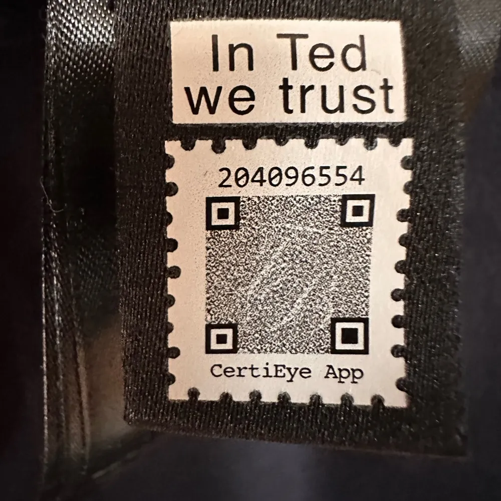 TED BAKER LONDON
Jjordan Metallic Detail Cotton Blend
Sweatshirt - Image 7