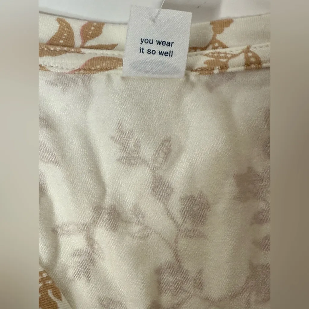 Old Navy Womens Size XXL T-Shirt Beige Brown V-Neck Floral Fall Short Sleeve New - Image 9