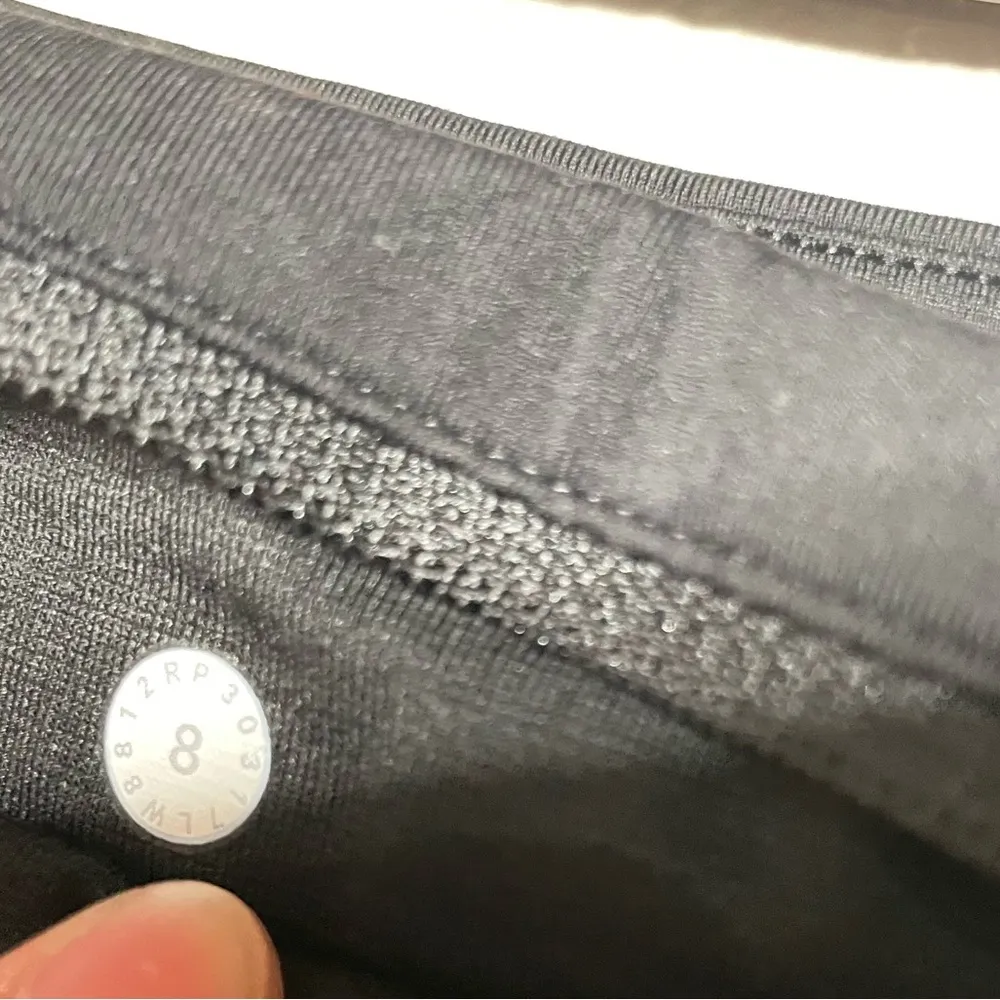 Lululemon Circuit Breaker Skirt II Size 8 - Image 5