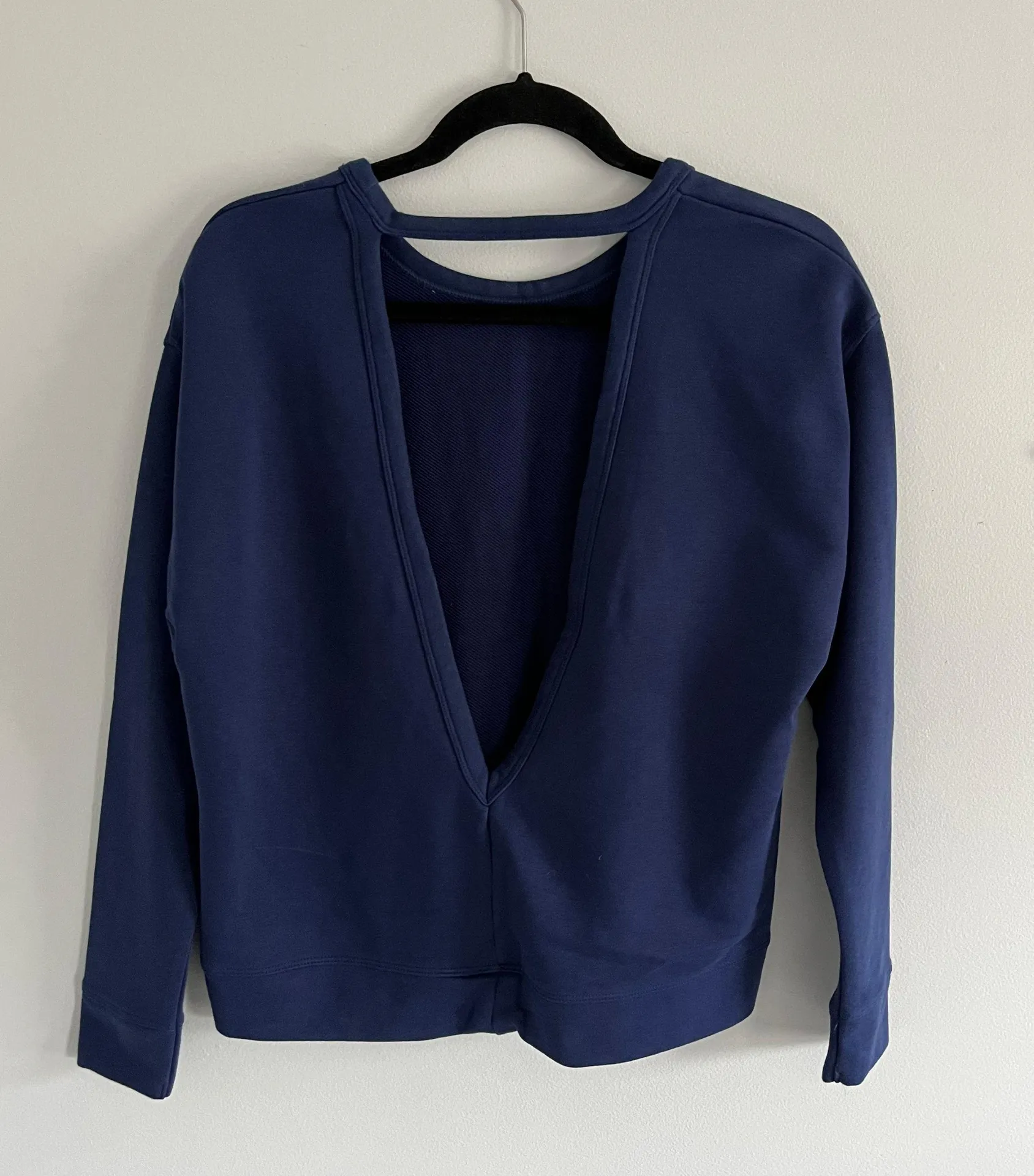 Dri-Fit Versa Open Back Training Sweatshirt - Navy - Image 5