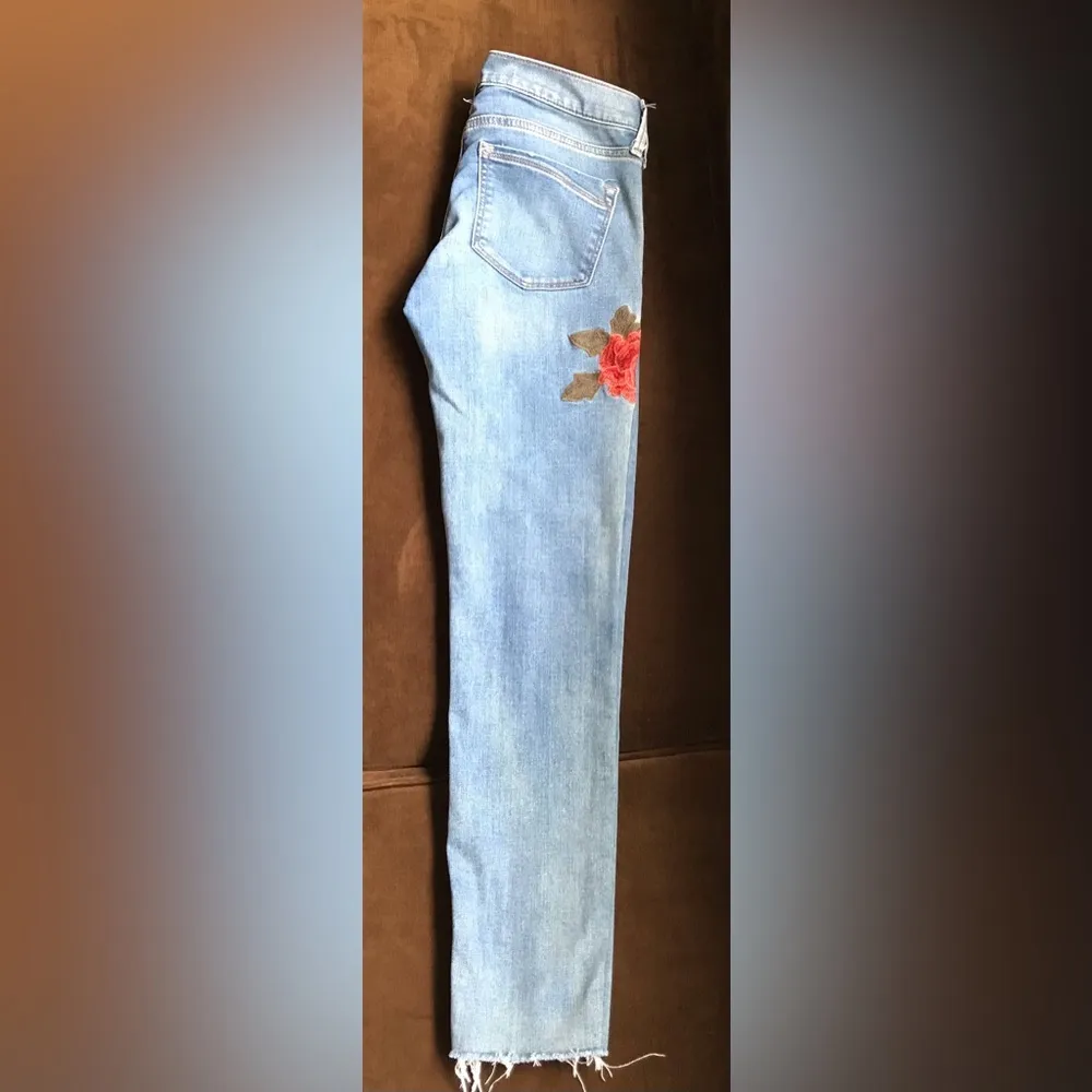 LExpress embroidered mid rise ankle legging jeans Size 2 - Image 2