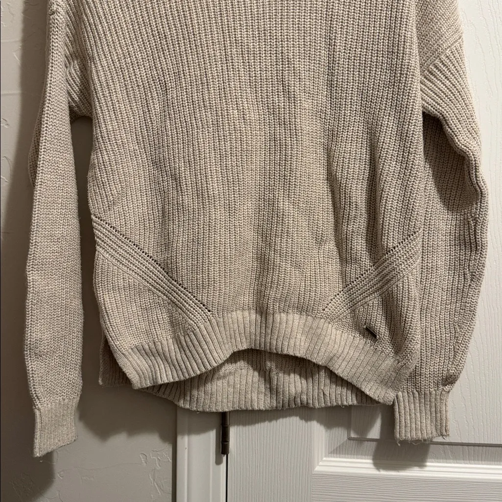 Hollister Tan Crew Neck Sweater - Image 3