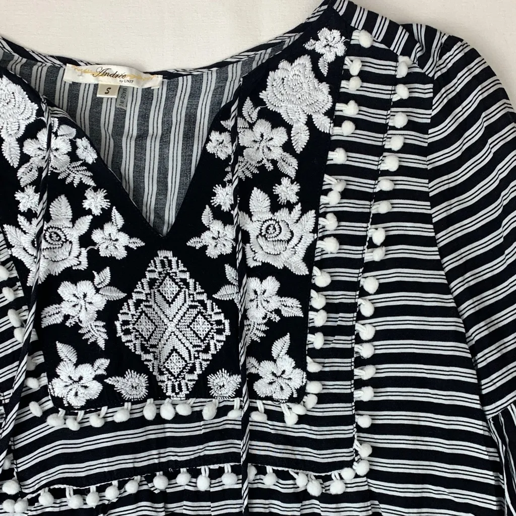 Andree by Unit size small Striped Floral Embroidered Top Johnny boho peasant cot - Image 3