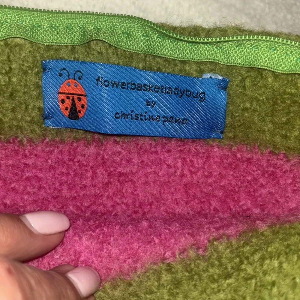 FLOWERBASKET LADYBUG DESIGN WATERMELON PURSE BY CHRISTINE PANE
ADORABLE WRISTLET Green - Image 2