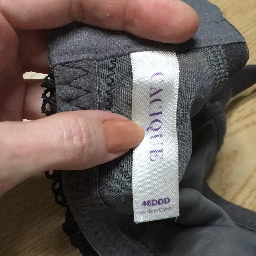 B17 Cacique Satiny Underwired Bra Thick Adjustable Straps Gray Size 46DDD w/Flaw - Image 7