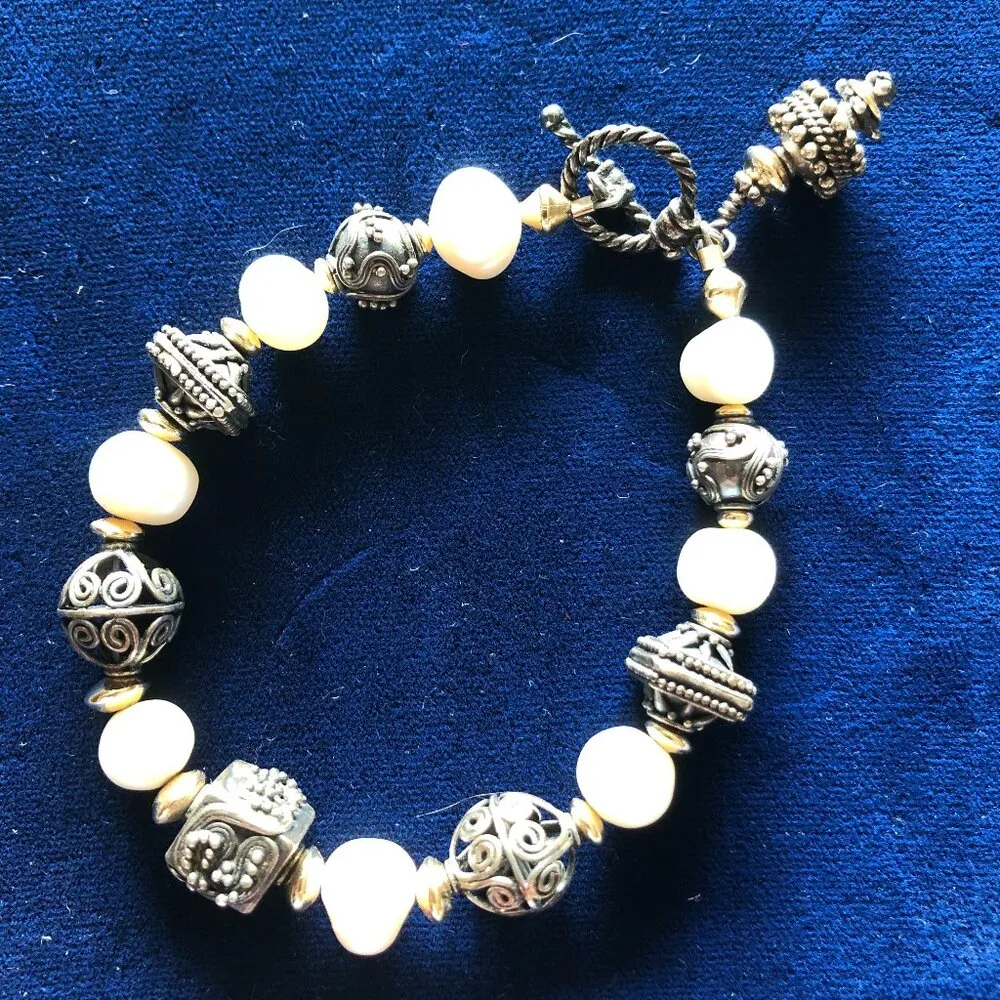 Beautiful Vintage Faux Pearl Metal Multi Shape Beaded Bracelet Beadazzle Custom Gold - Image 3