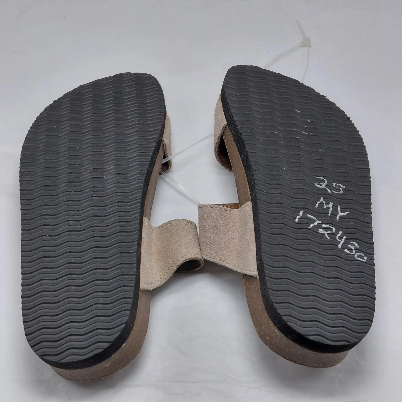 White Mountain Happier Footbed Sandals Minimalist Shoes Women's Size 6M Beige - Image 10