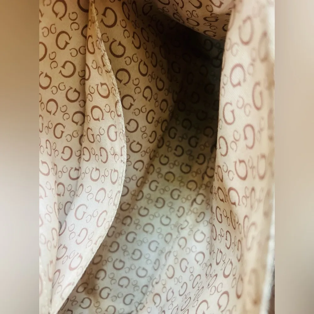 Guess brand bag brown color - Image 10