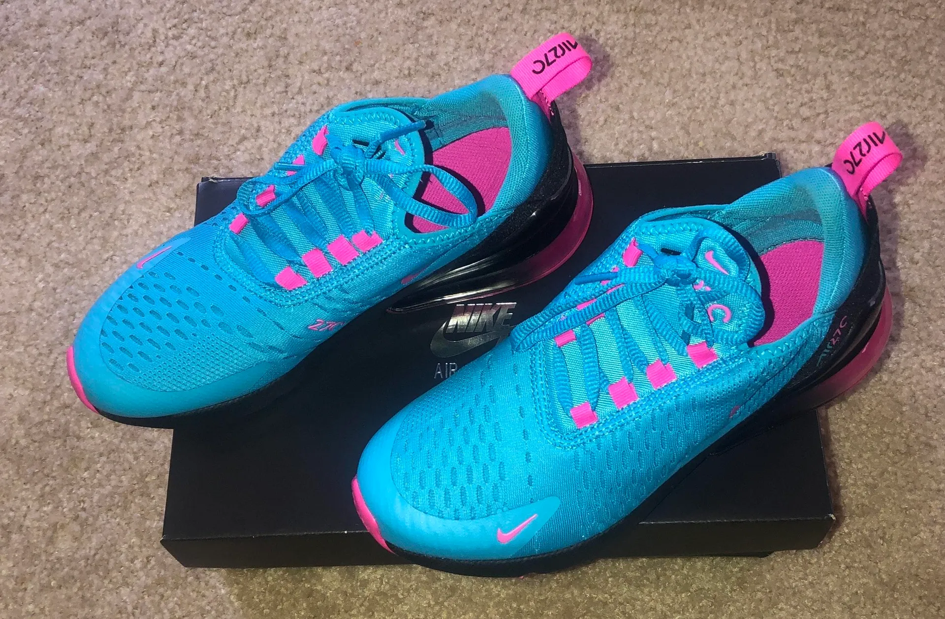 Nike Air 270 Shoe - Image 2