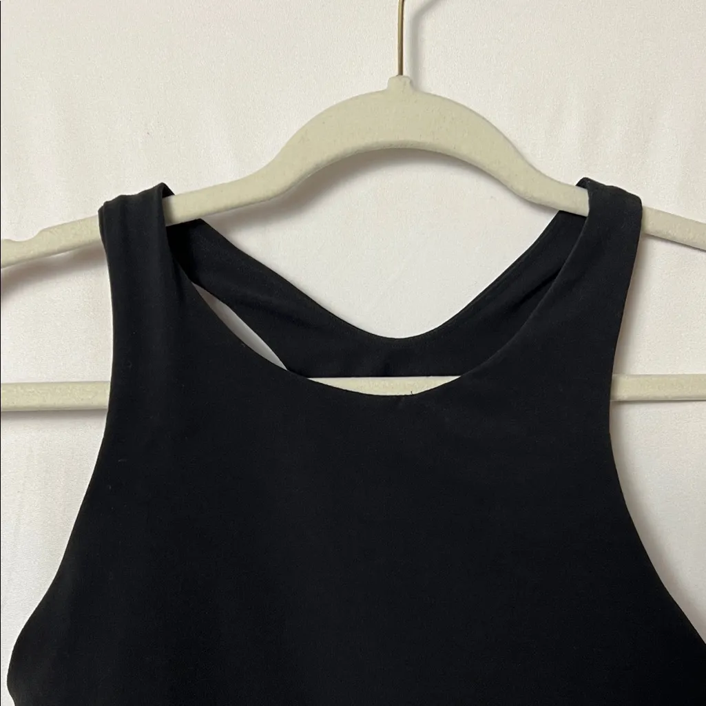 Athleta Black Conscious Crop Sports Bra Size Medium - Image 3