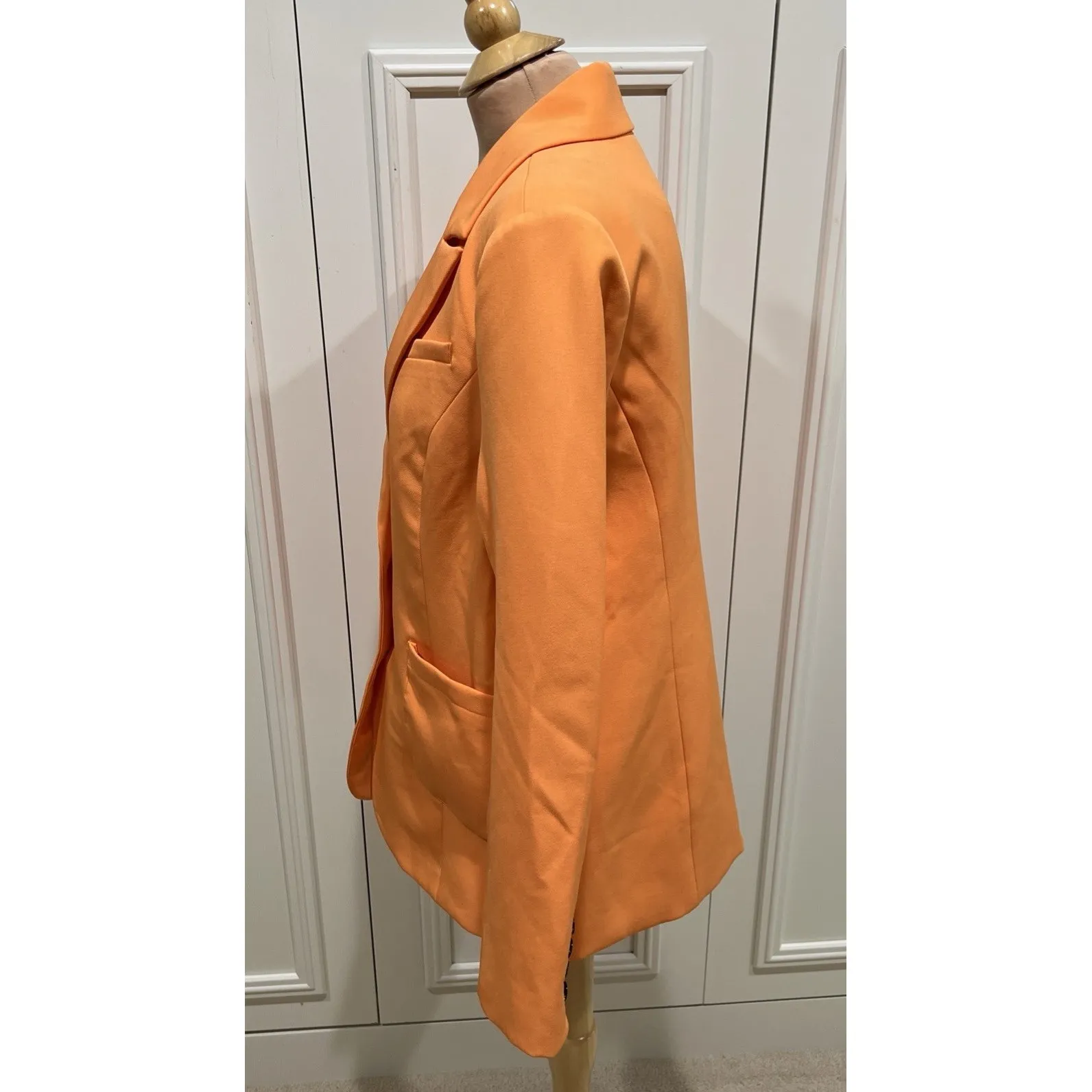 Walter Baker Women's Orange 2 Button Blazer Vibrant Modern Fall‎ - Image 7