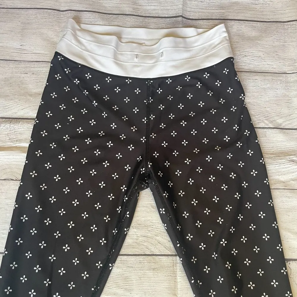 White Fox Boutique Sarah's Day for White Fox Active Leggings - Image 4